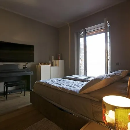 Attico Vista Lago Apartment *